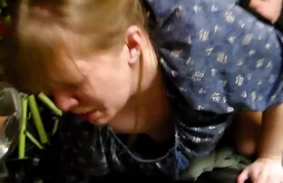 XXX Aku pergi ke tetangga untuk mendapatkan blowjob dan kemudian fuck Anda penambah nafsu makan untuk dewasa