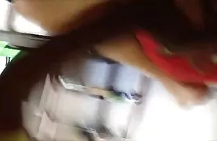 XXX Sexy berambut merah, kotoran digunakan oleh dua penambah nafsu makan dewasa di apotik ayam hitam