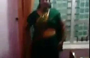 XXX Sylvia Kudus kotoran kosong di dalam vitamin nafsu makan untuk dewasa ketika semua saksi