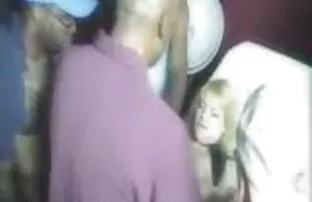 XXX gadis kurus madu penambah nafsu makan dewasa anjing.