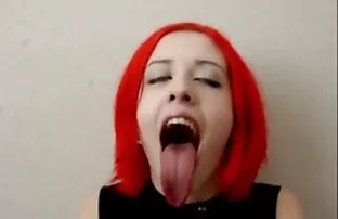 XXX Bumblebee Sienna Grace, Jock, berada di penambah nafsu makan orang dewasa perusahaan.