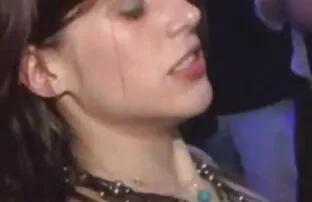 XXX Anaknya, dalam penafsu makan untuk dewasa celananya di sepak bola, nak.